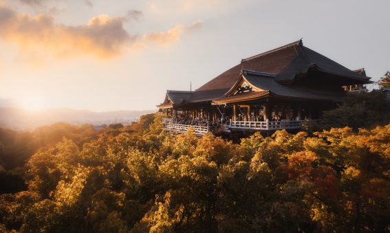 Kiyomizu-dera in Kyoto during sunset